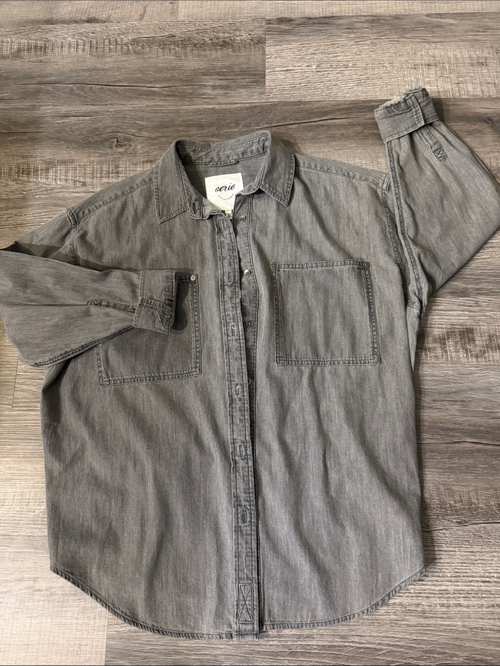Aerie Women’s Oversized Grey Washed Button-Up Shirt S